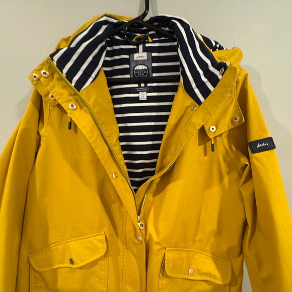 Joules right-as-rain yellow waterproof parka with hood, size 10 hardly worn - Picture 3 of 16